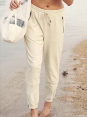 Athleta Cream Drawstring Jogger Pants